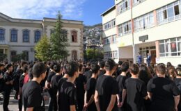 Başkan Dündar, Bursa Erkek Lisesi öğrencileriyle buluştu