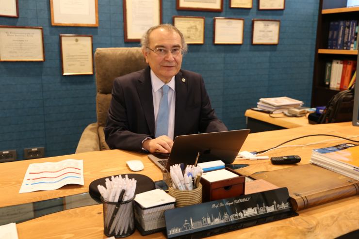 Vesvese ne zaman hastalığa döner? 2 1697095620_USKUDAR_UNIVERSITESI_REKTOR_PROF_DR_NEVZAT_TARHAN__3_