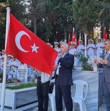 Gölcüklü kahraman şehitler dualarla anıldı 3 Gölcüklü kahraman şehitler dualarla anıldı