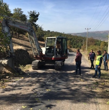 Manisa Demirci'deki derelerde kış öncesi temizlik