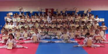 Bozüyük'te minik taekwondocuların kuşak heyecanı