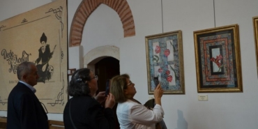 Bursa'da sanatseverler ‘Çeşm-i Cihan Ebru Sergisi’nde buluştu 3