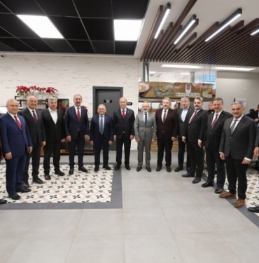 Kayseri protokolü ilçe belediye başkanlarıyla buluştu 6