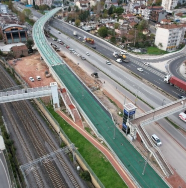Kocaeli'de tramvay hattı durağına 78 araçlık otopark 9