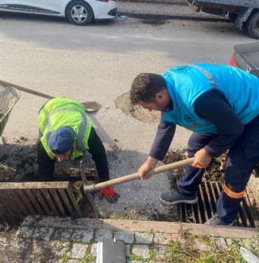 Manisa Şehzadeler'de ızgara temizliği