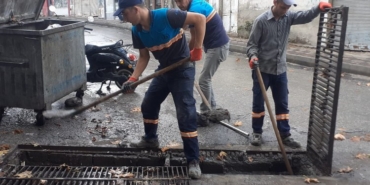 MASKİ'den yağmur suyu ızgaralarındaki temizlik çalışmalarına devam 8