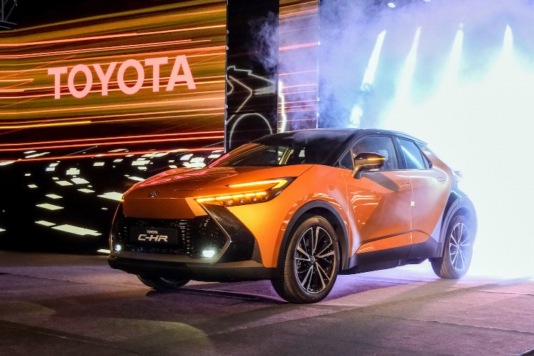 Yeni Toyota C-HR'ın üretimi başladı