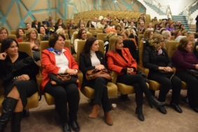 CHP Bursa'da kadın aday adaylarıyla buluştu