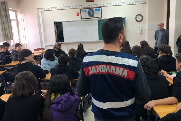 Jandarma'dan Keşan'da öğrencilere siber suç farkındalığı 20