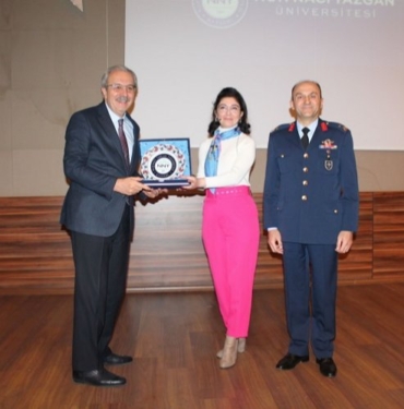 NNYÜ'de Türk Havacılık Tarihi konferansı 10