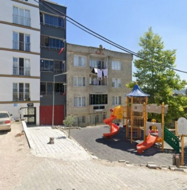 Mustafakemalpaşa'nın o mahallesinde çocuk parkı yapacak yer yok!