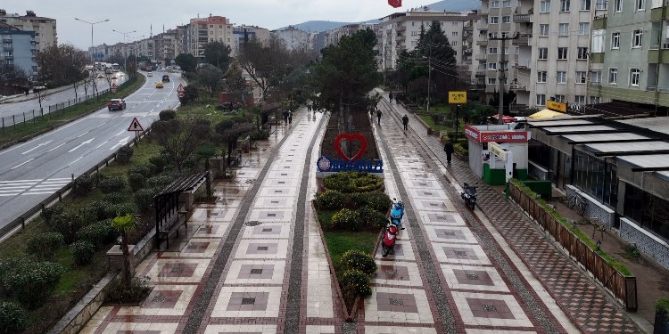 Bursa Orhangazi'de Şehit Erhan Öztürk Parkı yenilendi
