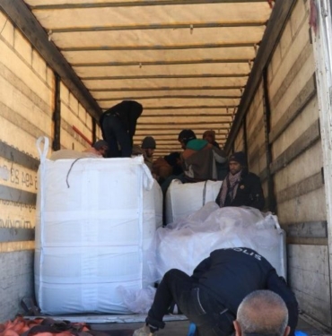 Düzce'de 39 kaçak göçmen yakalandı 15