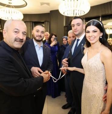 Gazeteci Yüksel Ercan’ın kızı Güntülü nişanlandı 13