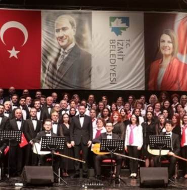 İzmit Belediyesi Koroları'ndan Türk Halk Müziği ziyafeti 15