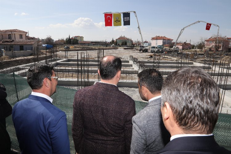 Konya'nın en büyük kapalı pazaryeri için ilk temel 24