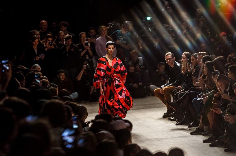 Türk tasarımcı Emre Erdemoğlu, Moscow Fashion Week’te tasarımlarını ilk kez sergileyecek  1