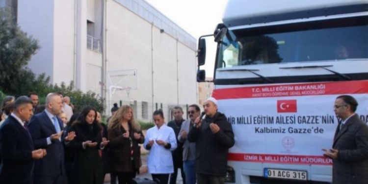İzmir Milli Eğitim'den Gazze'ye yardım tırı