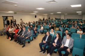 Akademisyen ve sektör temsilcileri 2