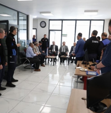 Başkan Palancıoğlu, ilk mesai gününe personeli ile bayramlaşarak başladı