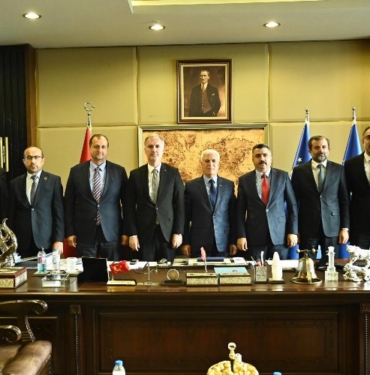 Bursa'da AK Partili belediye başkanlarından Başkan Bozbey'e toplu ziyaret
