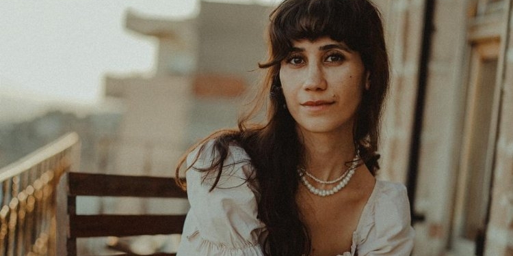 Ezgi Tek’in ilk şiir kitabı yayımlandı