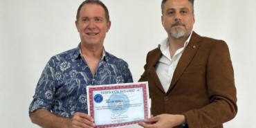 Sanatçı Sümer Ezgü'den mesleki ve kültürel söyleşi