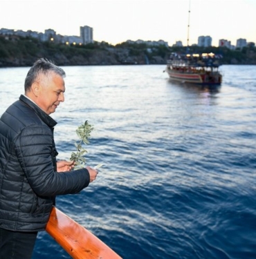 Antalya Muratpaşalıları Hıdırellez'i teknede karşılayacak