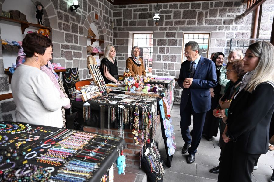 Altındağlı Kadınların El Emekleri Yeni Sezona "Merhaba" Dedi 3 Altındağlı Kadınların El Emekleri Yeni Sezona "Merhaba" Dedi 3