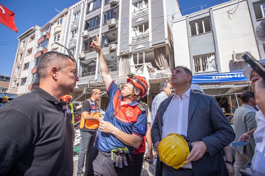 İzmir'de Patlama: 5 Ölü, 63 Yaralı 3