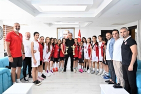 muratpasa-belediyesi-spor-kulubu-u11-kiz-basketbol-takimi-sampiyon-oldu-qLikJctp.jpg