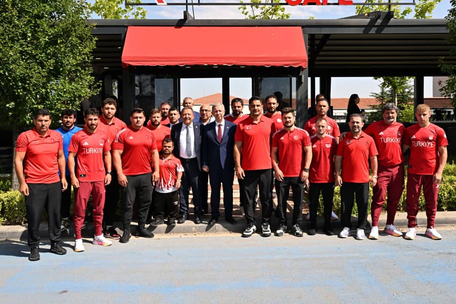 Mansur Yavaş, Paris 2024'e Katılacak Milli Sporcularla Buluştu 1