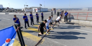 izmir büyükşehir belediyesi zabıta alımı