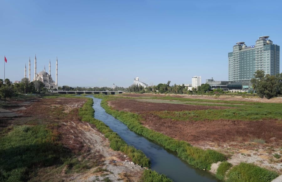 Seyhan Nehri'ndeki Su Kesintisine Tepki! Başkan Karalar'dan Açıklama 1