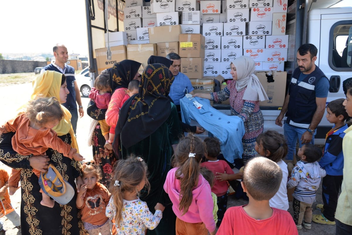 Kahramankazan Belediyesi'nden Mevsimlik İşçilere Destek Eli 1