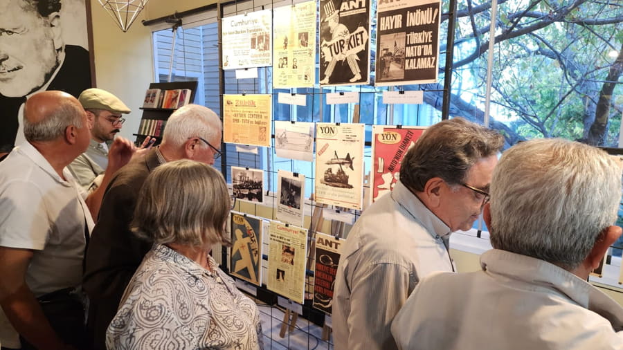 "Manşetleri NATO'ya Karşı Atıyoruz" Sergisi Ankara’da Yoğun İlgi Gördü 1