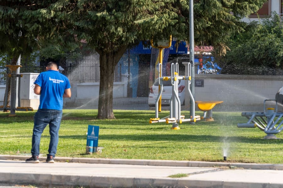 İzmir'in Parklarında Akıllı Sulama Dönemi Başlıyor 1