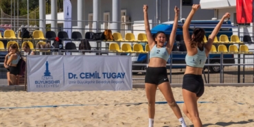 izmir plaj voleybolu2