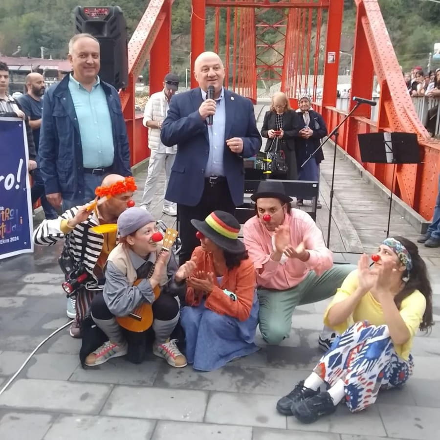 Borçka Tiyatro Festivali Coşkuyla Başladı 1