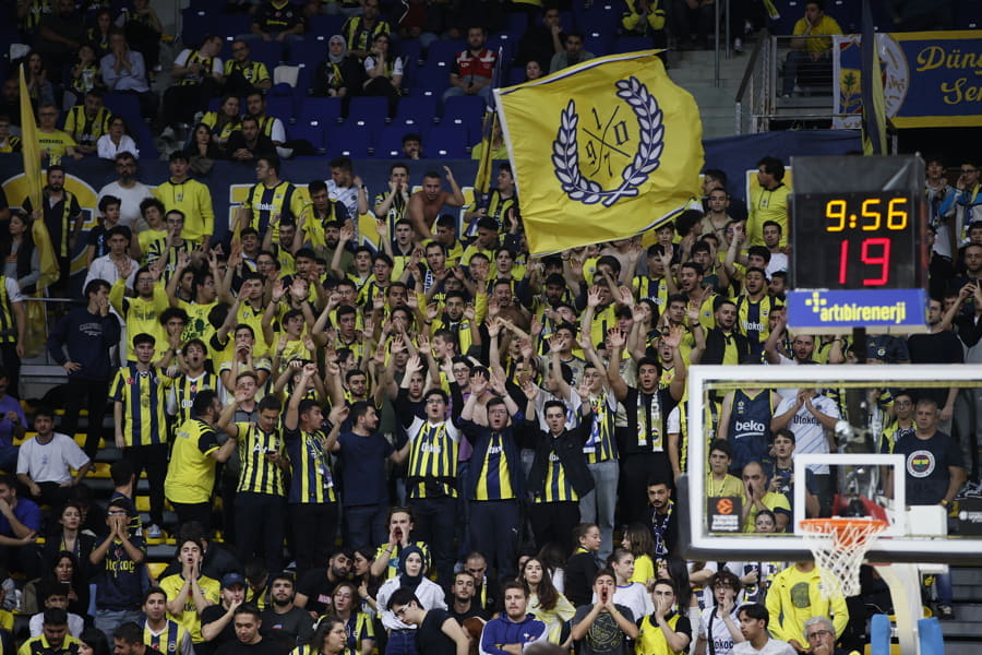 Fenerbahçe Beko, Kızılyıldız Karşısında Evinde Farklı Kaybetti 3