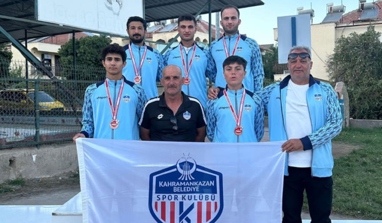 BOCCE SPORCULARI ANTALYA'DAN ÜÇ MADALYAYLA AYRILDI (1)