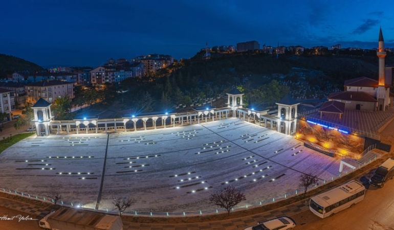 Şehitlik Meydanı