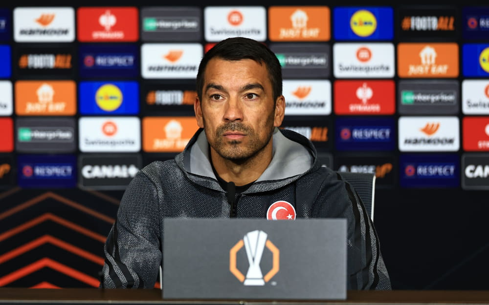 Van Bronckhorst,: "Lyon, Hem Hücum, Hem de Savunmada Kaliteli Bir Takım" 1