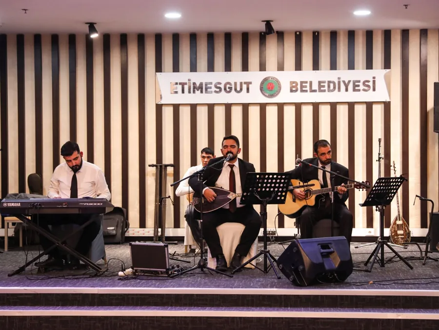 Etimesgut Belediyesi'nden 'Engelliler Günü'ne Özel Yemek Daveti 1 Etimesgut Belediyesi'nden 'Engelliler Günü'ne Özel Yemek Daveti 1