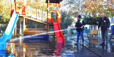 Gemlik'te çocuk parkları tertemiz (1)