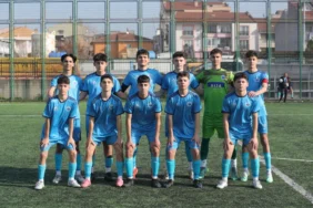 Gemlik Belediyespor U16 Takımı Namağlup Şampiyonluğa Koşuyor (1)