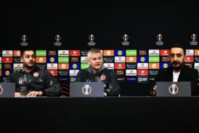 teknik-direktorumuz-ole-gunnar-solskjaer-ile-futbolcumuz-ernest-muciden-aciklamalar