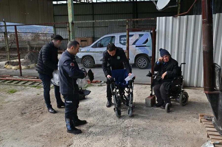 Manisa’da Zabıta Memurunun Fedakârlığı Yüreklere Dokundu 1
