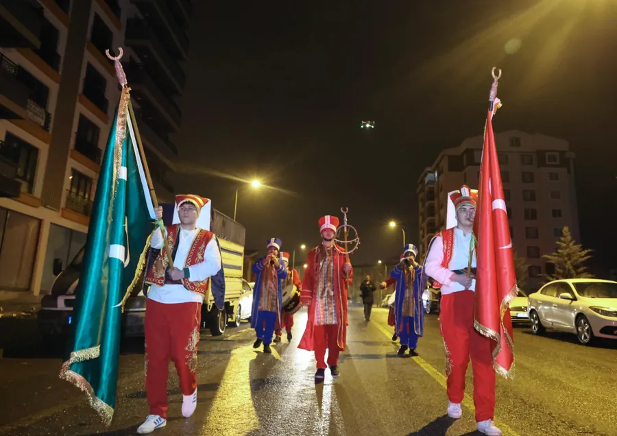 Nevşehir’de İlk Sahur Mehteran Eşliğinde Yapıldı 1 Nevşehir’de İlk Sahur Mehteran Eşliğinde Yapıldı 1