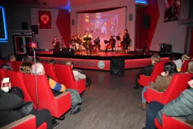 Hijazkâr Grubu’nun ‘Biçare Akşamlar’ Konseri Manisalılarla Buluştu  (3)